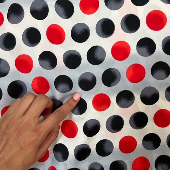 Polls Dot Tank - Picture 6 of 12